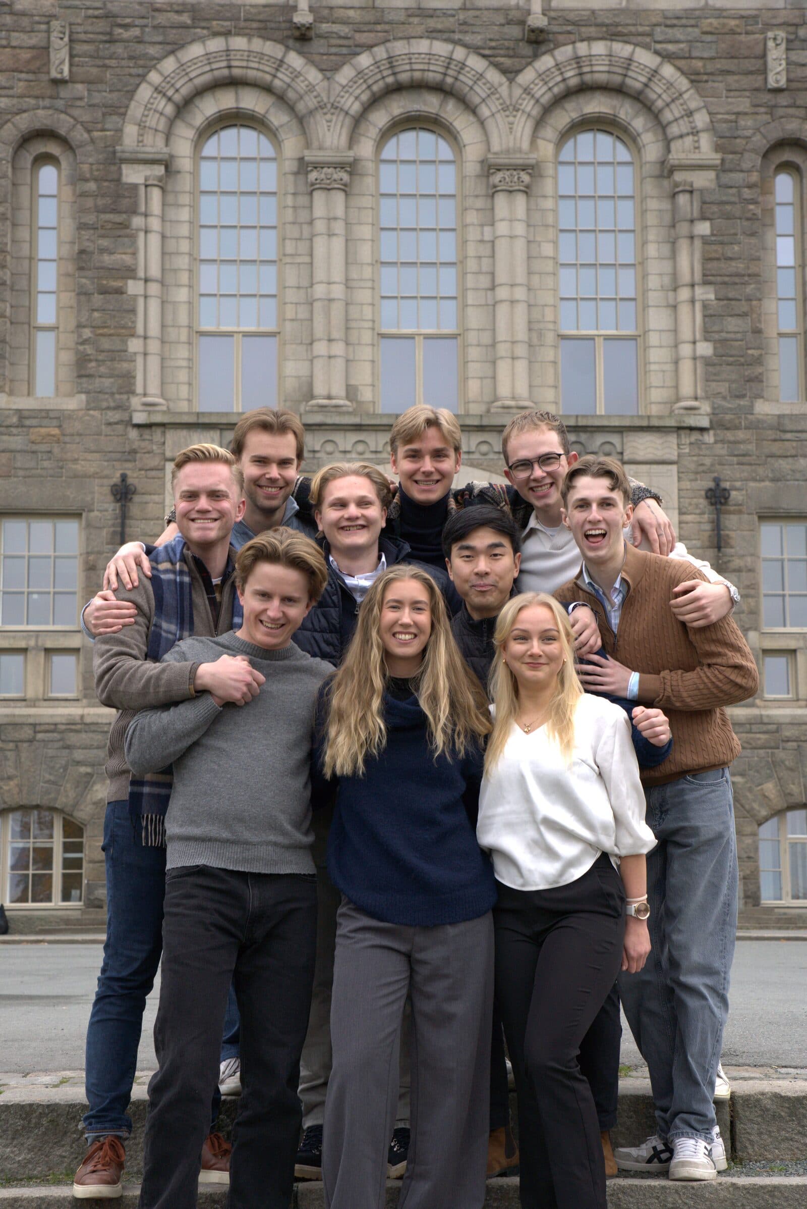 Gruppebilde 2 av 3